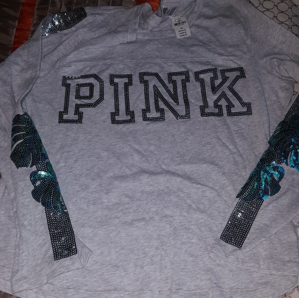 Victoria Secret Top - Picture 2 of 2